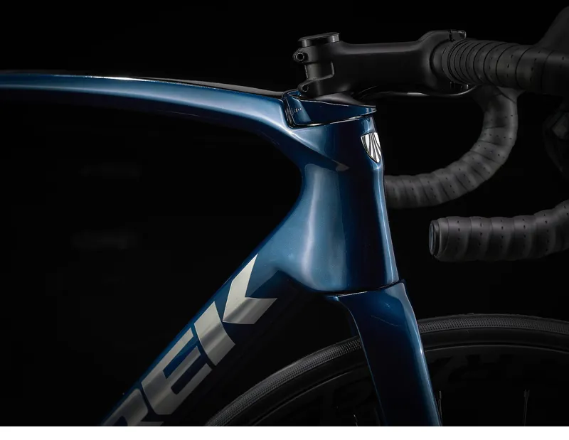 Trek Emonda SL 7 Road Bike in Mulsanne Blue-6